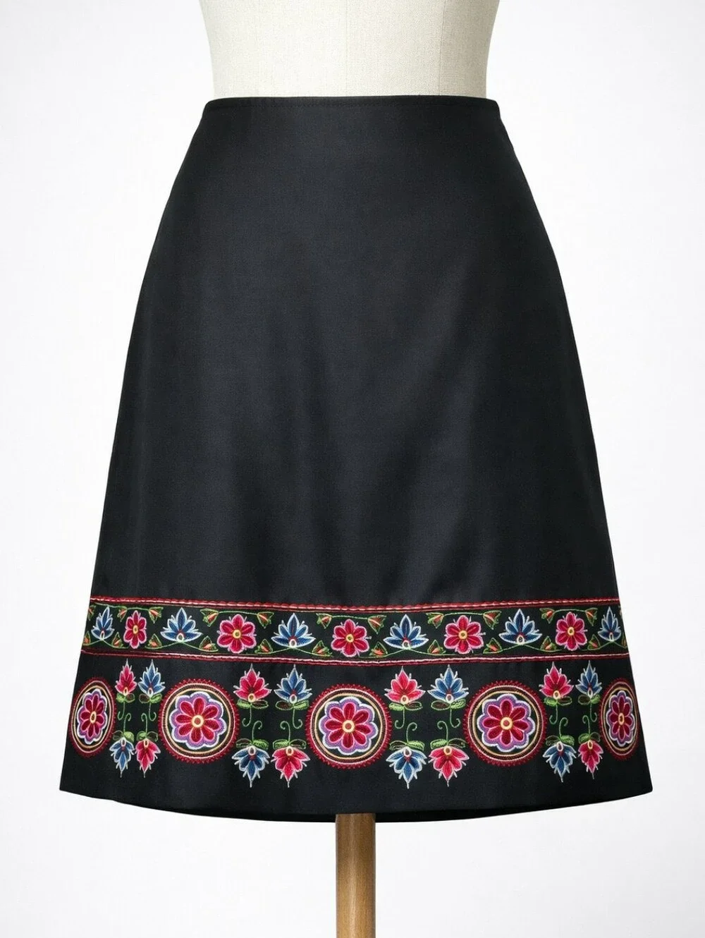 ANN TAYLOR Black Silk Embroidered Floral Midi Skirt Petite 6P A‑Line Elegant